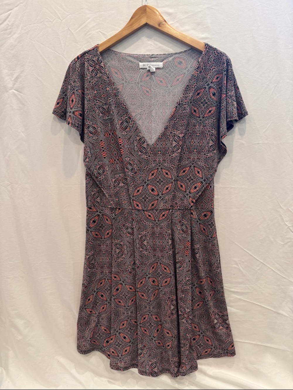 BCBG Pink and Gray Floral Paisley V-Neck Short Sleeve Mini Dress